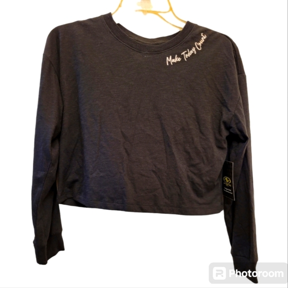 Athletic Works Make Today Count Black Long Sleeve Crop Top Size XL - Picture 1 of 6